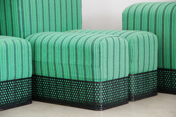 Sculptural seating object in the style of Memphis