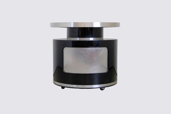 Mobile bar italiano di Willy Rizzo per Mario Sabot