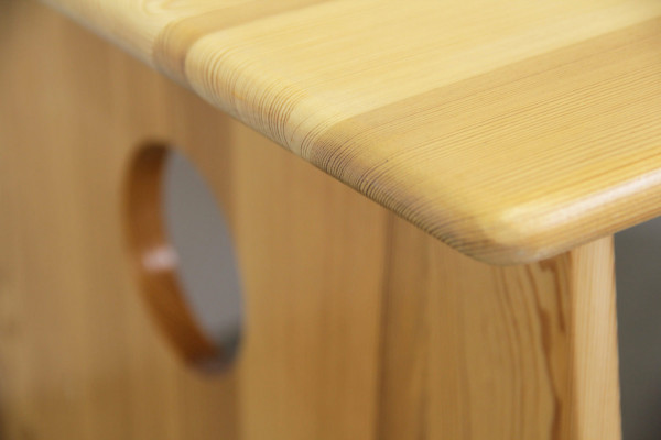 Tavolo e sedia per bambini di Gilbert Marklund per Furusnickarn AB