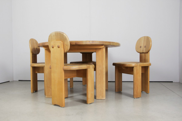 Brutalist dining set made of elm wood