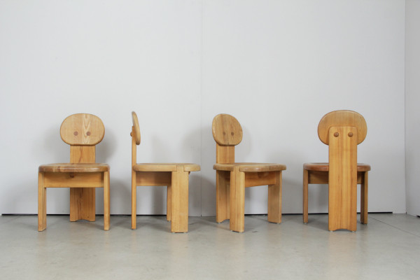 Set da pranzo brutalista in legno di olmo