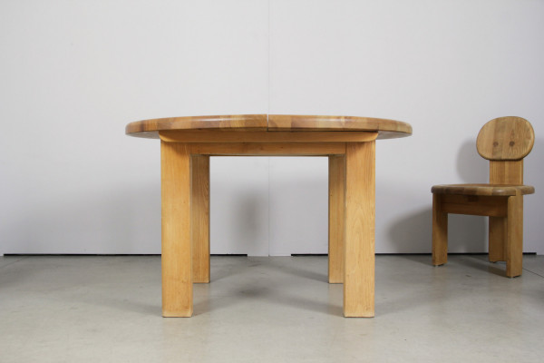 Brutalist dining set made of elm wood
