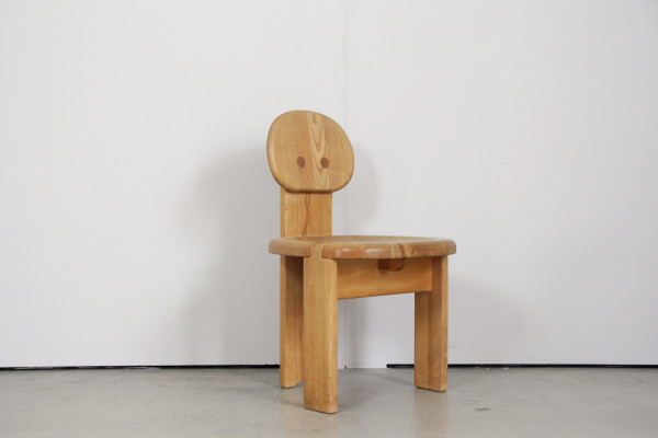 Set da pranzo brutalista in legno di olmo