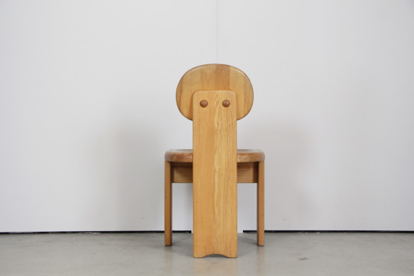 Set da pranzo brutalista in legno di olmo